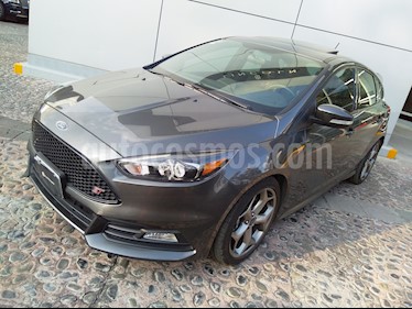 Ford Focus ST 2.0L usado (2018) color Gris precio $490,000