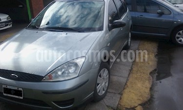 foto Ford Focus 5P 1.6L Ambiente usado (2009) color Gris Mercurio precio $260.000