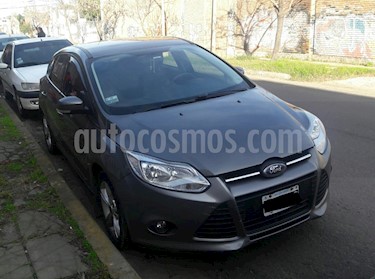 foto Ford Focus 5P 1.6L S usado (2014) color Gris Mercurio precio $350.000