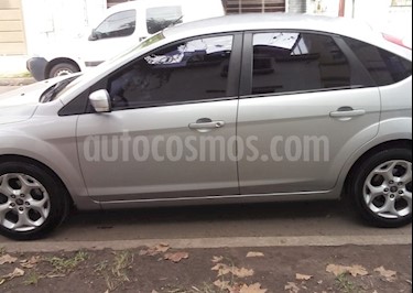 Foto venta Auto usado Ford Focus 5P 1.6L Style (2010) color Plata Metalizado precio $257.900