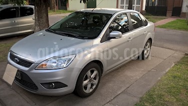 foto Ford Focus 5P 1.6L Trend usado (2013) color Gris Zinc precio $250.000