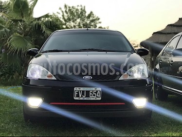 Ford Focus 5P 2.0L Ghia usado (2006) color Negro precio $200.000