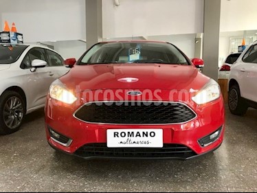 Foto venta Auto usado Ford Focus 5P 2.0L SE Plus Aut (2016) color Rojo Bari precio $620.000
