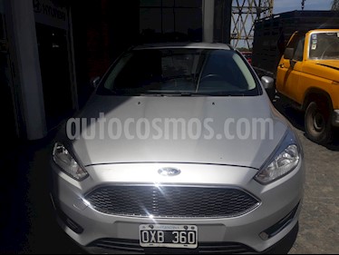 Foto venta Auto Usado Ford Focus 5P 2.0L SE Plus Aut (2015) color Plata Metalizado precio $550.000