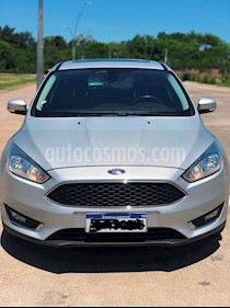 foto Ford Focus 5P 2.0L SE Plus Aut usado (2016) color Gris precio $510.000