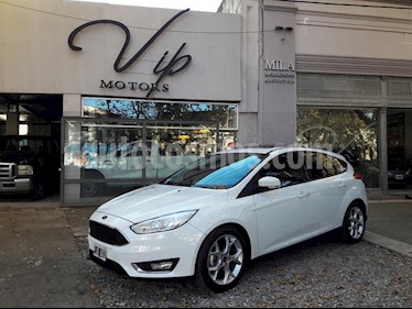 foto Ford Focus 5P 2.0L SE Plus usado (2016) color Blanco precio $830.000