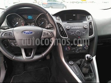 foto Ford Focus 5P 2.0L SE Plus usado (2016) color Gris precio $570.000