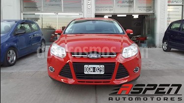 foto Ford Focus 5P 2.0L SE Plus usado (2014) color Rojo precio $530.000