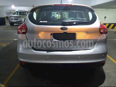 foto Ford Focus 5P 2.0L SE usado (2018) color Gris precio $830.000