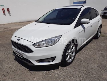 foto Ford Focus 5P 2.0L SE Plus Aut usado (2015) color Blanco precio $845.000