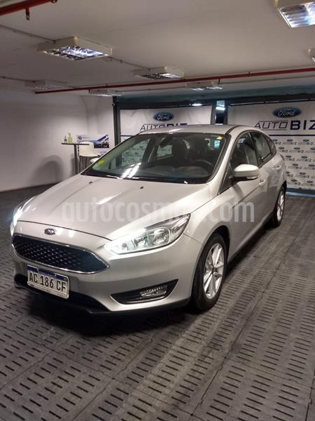 Ford Focus 5P 1.6L S usado (2017) color Gris precio $895.000