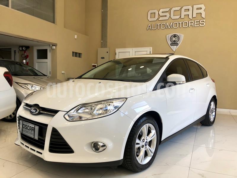 foto Ford Focus 5P 2.0L SE Plus usado (2014) color Blanco Oxford precio $1.095.000