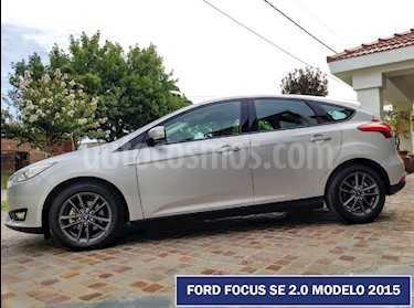 foto Ford Focus 5P 2.0L SE usado (2015) color Plata Metalizado precio $635.000