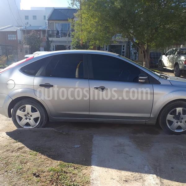 Ford Focus 5P 1.6L Style usado (2010) color Gris precio $410.000