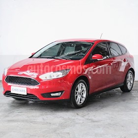 foto Ford Focus 5P 1.6L S usado (2018) color Rojo precio $1.002.000