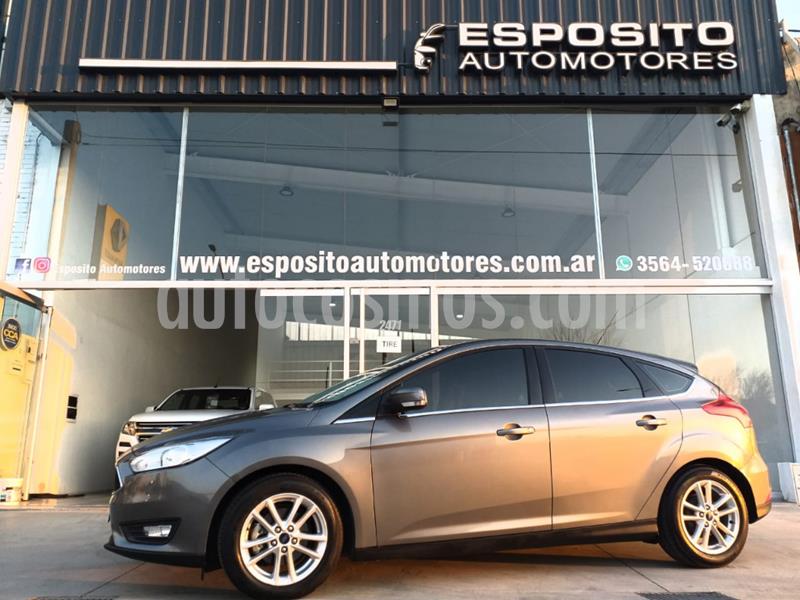 foto Ford Focus 5P 1.6L S usado (2016) color Gris Oscuro precio $920.000