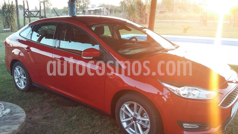 Ford Focus 5P 1.6L S usado (2018) color Rojo Bari precio $1.250.000