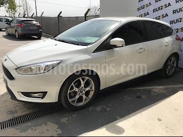 foto Ford Focus 5P 2.0L SE Plus usado (2015) color Blanco precio $1.353.000