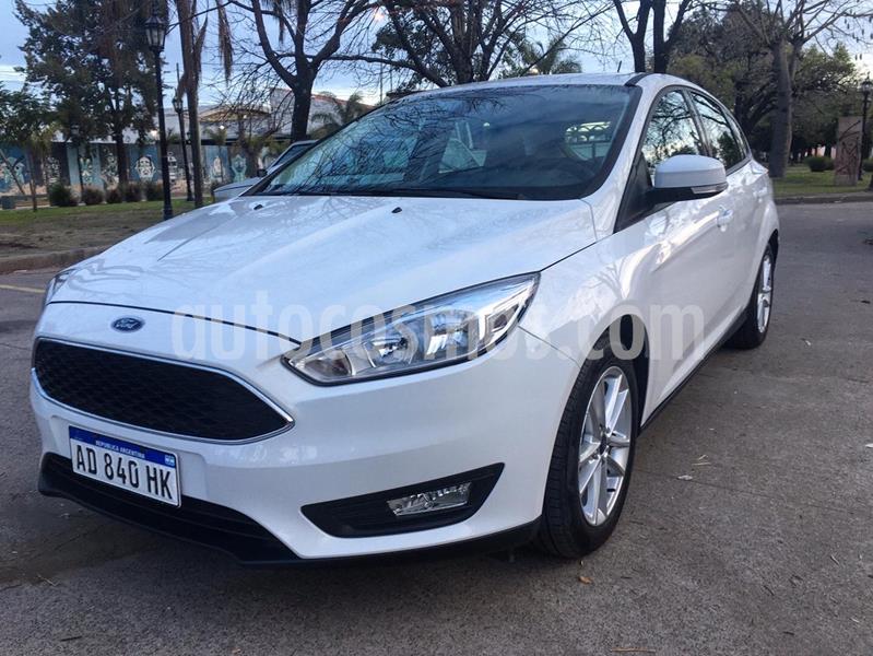 foto Ford Focus 5P 1.6L S usado (2019) color Blanco precio $1.250.000