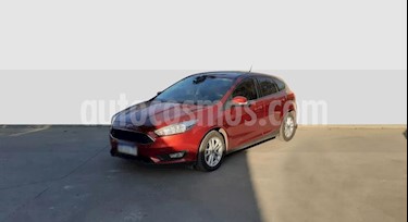 Ford Focus 5P 1.6L S usado (2017) color Rojo precio $850.000
