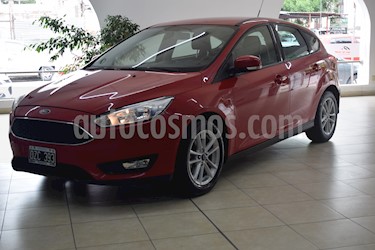 Ford Focus 5P 1.6L S usado (2015) color Rojo precio $791.500