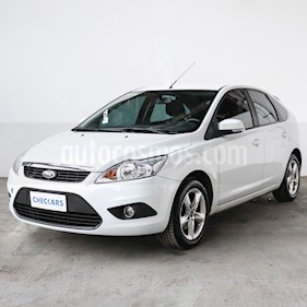 foto Ford Focus 5P 2.0L Trend usado (2012) color Blanco precio $588.000