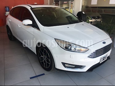 Ford Focus 5P 2.0L Titanium Aut usado (2015) color Blanco precio $1.100.000
