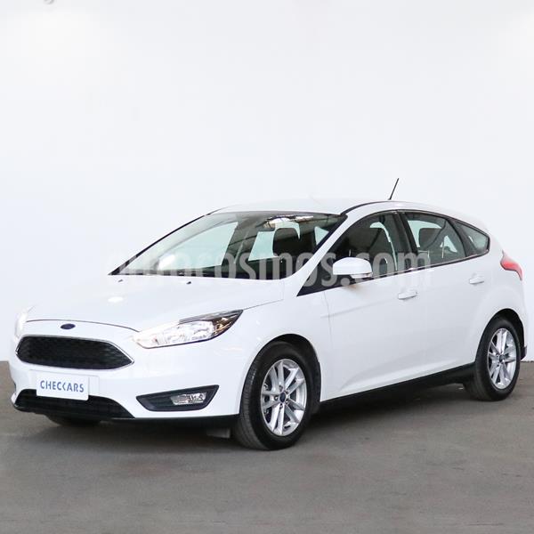 Ford Focus 5P 1.6L S usado (2018) color Blanco Oxford precio $1.214.000
