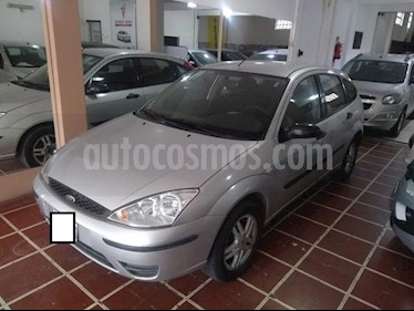 Ford Focus 5P 1.6L Ambiente usado (2006) color Gris Claro precio $270.000
