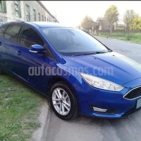 Ford Focus 5P 1.6L S usado (2017) color Azul precio $670.000