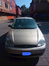 Foto venta Auto Seminuevo Ford Focus LX (2002) color Bronce precio $42,000