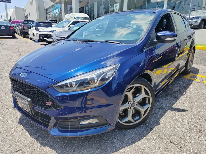 Foto Ford Focus Ambiente Aut usado (2017) color Azul financiado en mensualidades(enganche $103,750 mensualidades desde $6,018)