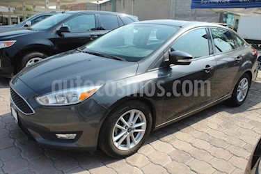 Ford Focus SE TM 4 PTAS usado (2017) color Gris precio $235,000