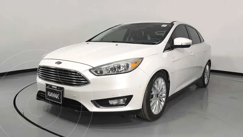 Foto Ford Focus Titanium Aut usado (2016) color Negro precio $263,999