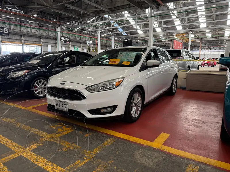 Foto Ford Focus SE Aut usado (2015) color Blanco Oxford financiado en mensualidades(enganche $40,000 mensualidades desde $3,600)