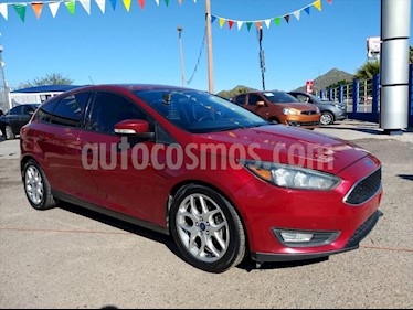 Ford Focus 5P SE APPEARANCE L4 2.0 AUT usado (2015) color Rojo precio $180,000