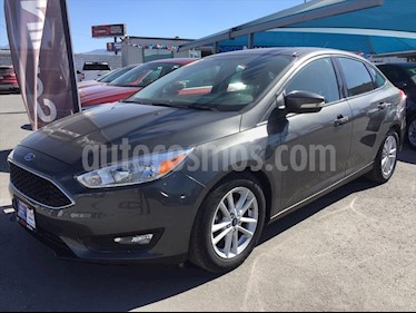 Ford Focus SE Aut usado (2016) color Gris Oscuro precio $198,000