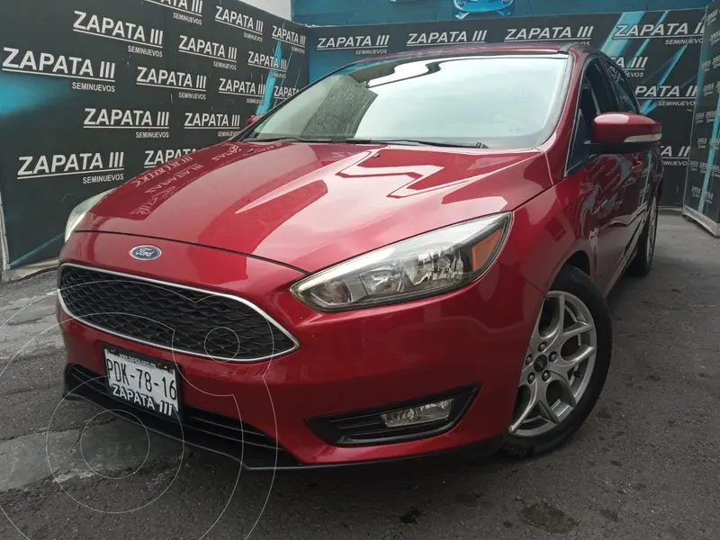 Foto Ford Focus SE Luxury Aut usado (2016) color Rojo precio $245,000