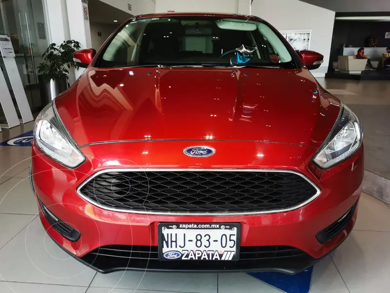 Foto Ford Focus SE Luxury Aut usado (2016) color Rojo financiado en mensualidades(enganche $68,750 mensualidades desde $8,607)
