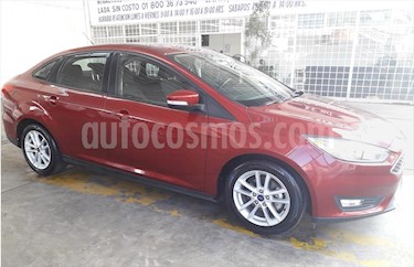 foto Ford Focus SE usado (2015) color Rojo precio $178,000