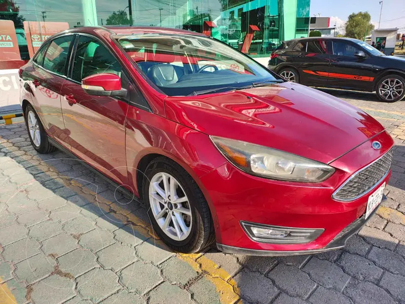 Foto Ford Focus SE usado (2016) color Rojo precio $180,000