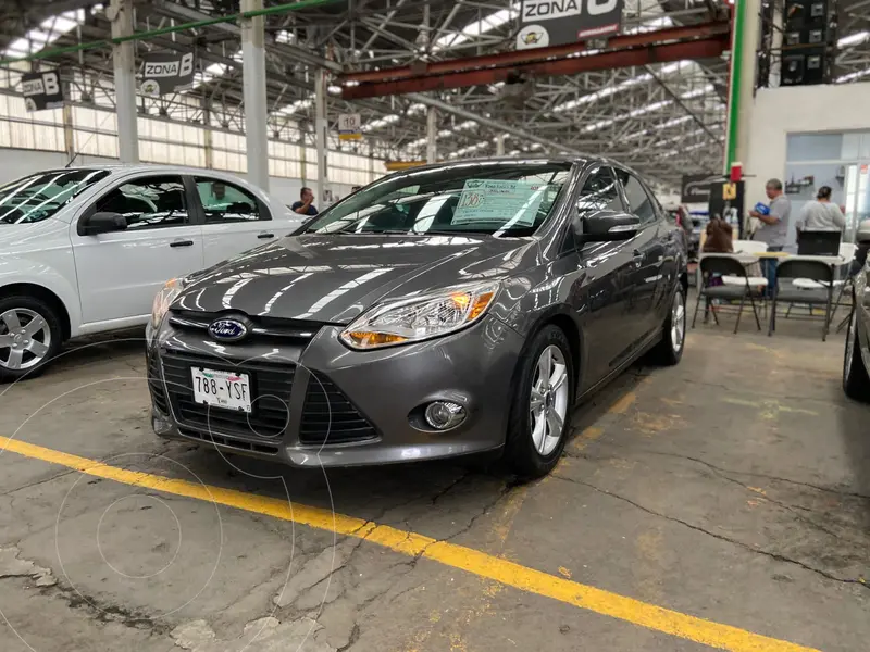 Foto Ford Focus SE Aut usado (2013) color Gris precio $138,500