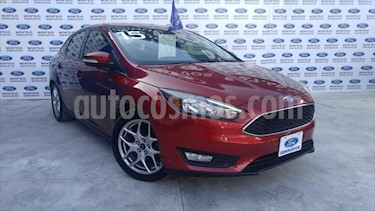 Ford Focus APPEARANCE 4 PTAS AT usado (2015) color Rojo precio $180,000
