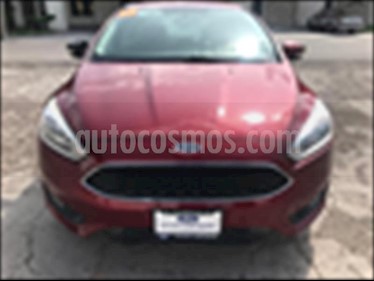 Foto Ford Focus SE Aut usado (2015) color Rojo precio $185,000