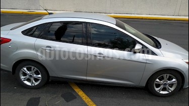 Foto Ford Focus SE usado (2013) color Plata precio $135,000