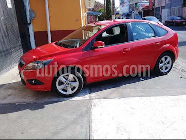 foto Ford Focus Sport usado (2010) color Rojo Mexicano precio $100,000