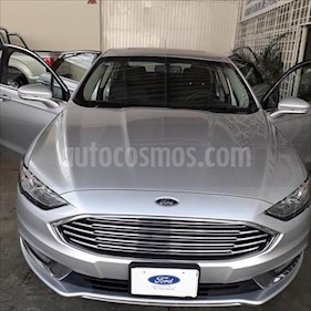 Ford Fusion SE usado (2017) color Plata precio $310,000
