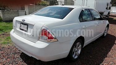 foto Ford Fusion 4P S L4 AUT usado (2009) color Blanco precio $98,000