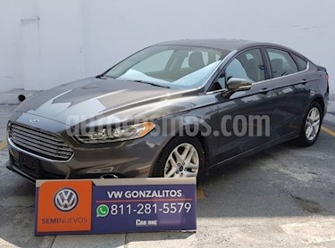 foto Ford Fusion SE Luxury Plus usado (2016) color Gris precio $222,300