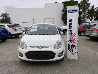 Foto venta Auto usado Ford Ikon 4 PTS. TREND COMFORT, TM5, A/AC., VE, RA (2014) color Blanco precio $110,000